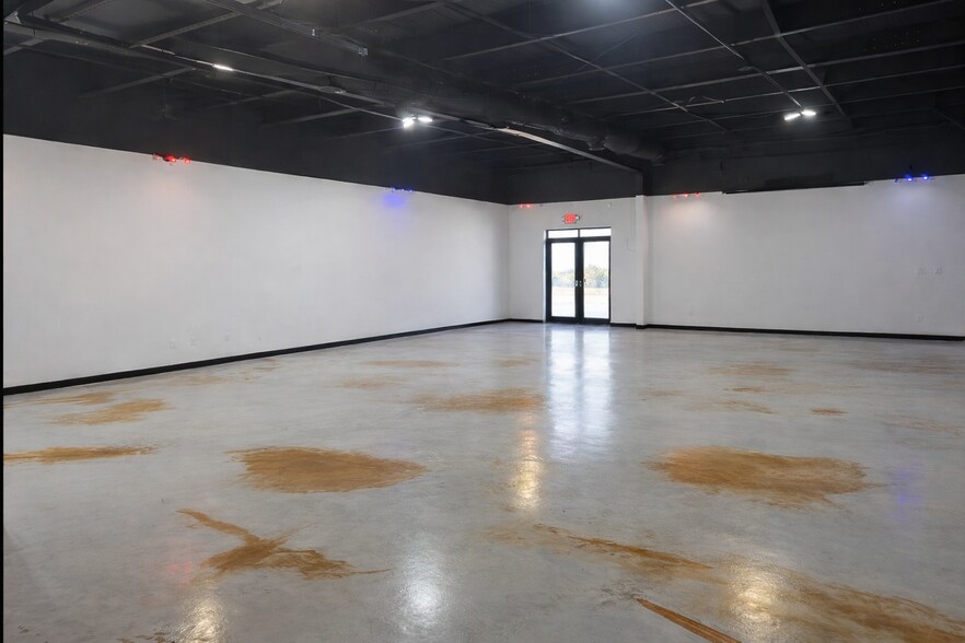 More Photos Of 719 Hwy 96, Bonaire Unknown For Lease