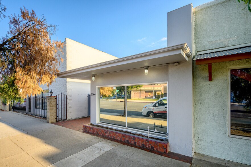 More Photos Of 2304-2306 Burbank blvd, Burbank Office Residential For Sale