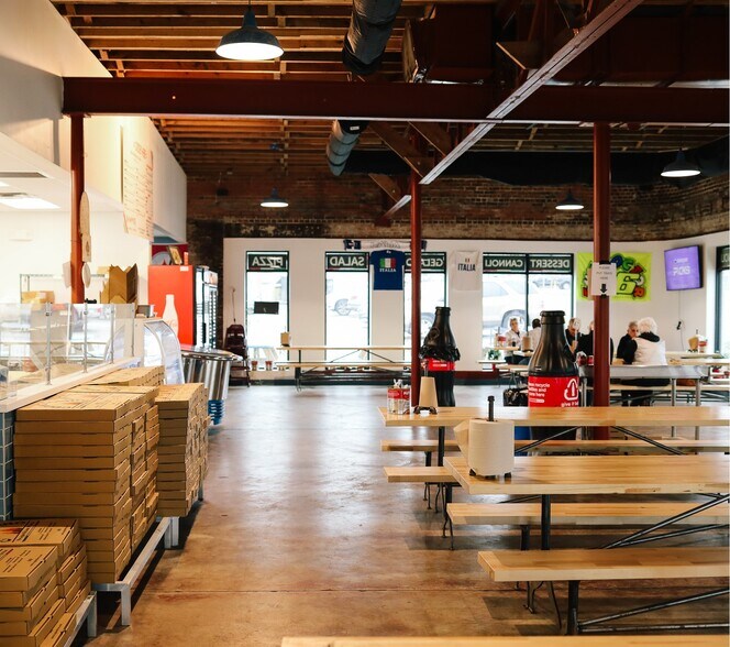More Photos Of 1020 Princess St, Wilmington Restaurant For Lease