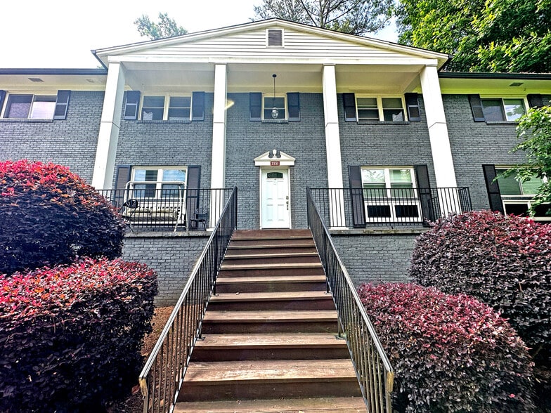 More Photos Of 2331 Peachwood Cir NE, Atlanta Apartments For Sale