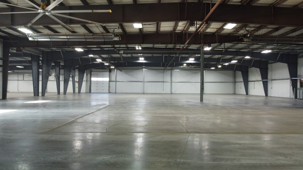 More Photos Of 3400 W O St, Lincoln Manufacturing For Sale