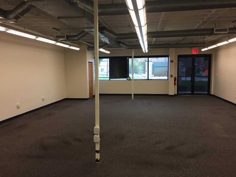 More Photos Of 1001 E Ogden Ave, Naperville Medical For Lease