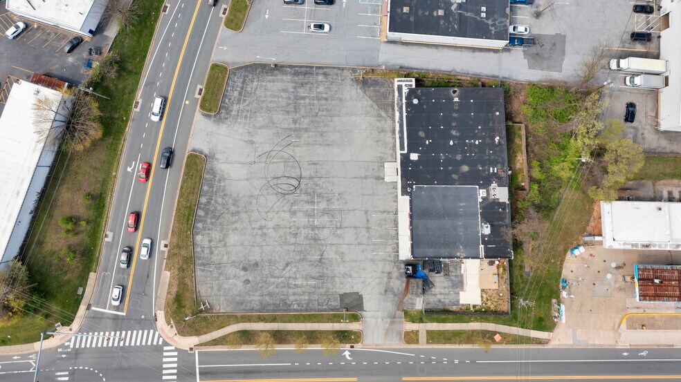 More Photos Of 101 Greenbank Rd, Wilmington Freestanding For Lease