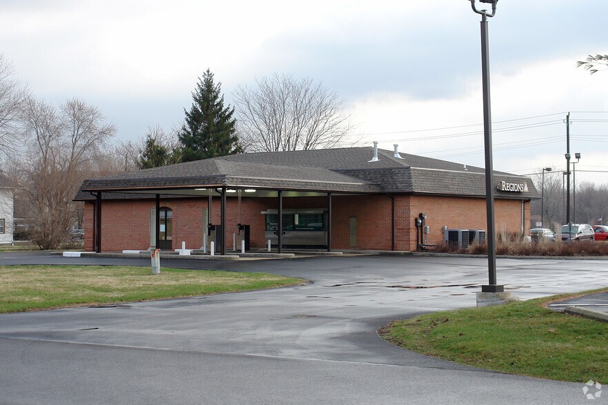 More Photos Of 5640 Emerson Way, Indianapolis Bank For Sale