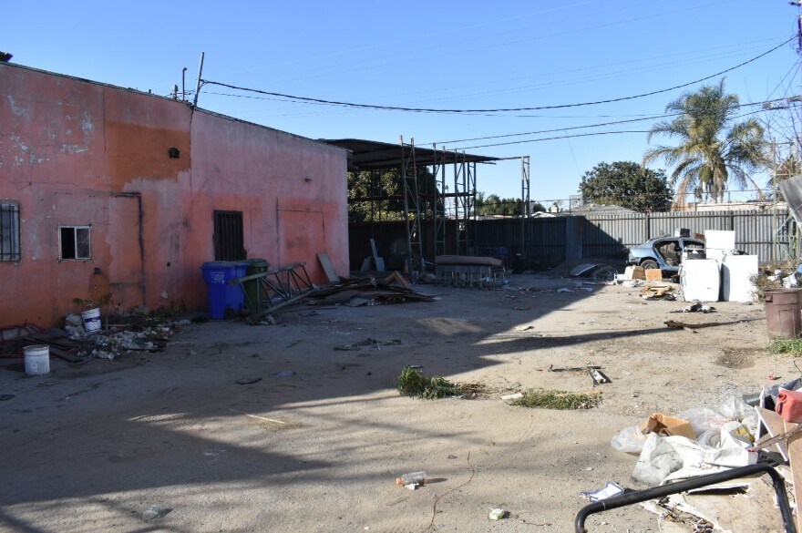 More Photos Of 621-633 E Manchester Ave, Los Angeles Land For Lease