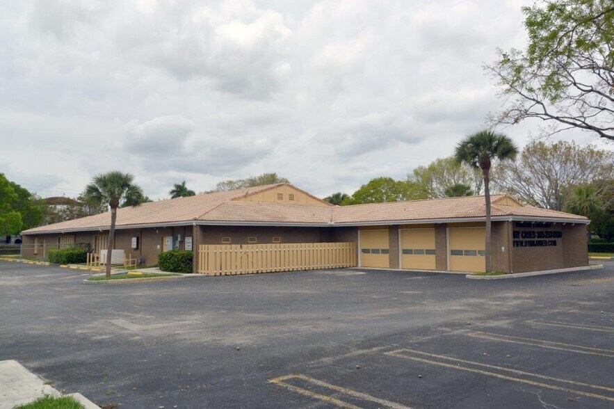 More Photos Of 15055 SW 122nd Ave, Miami Office For Sale