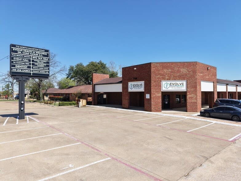 Primary Photo Of 712 N Hampton Rd, DeSoto Storefront Retail Office For Lease