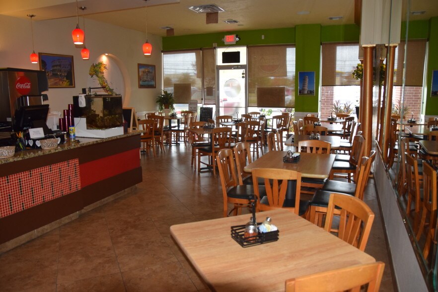 More Photos Of 9740 Barker Cypress Rd, Cypress Restaurant For Lease