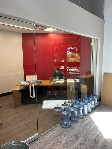 More Photos Of 3185-3189 Pullman St, Costa Mesa Office For Sale