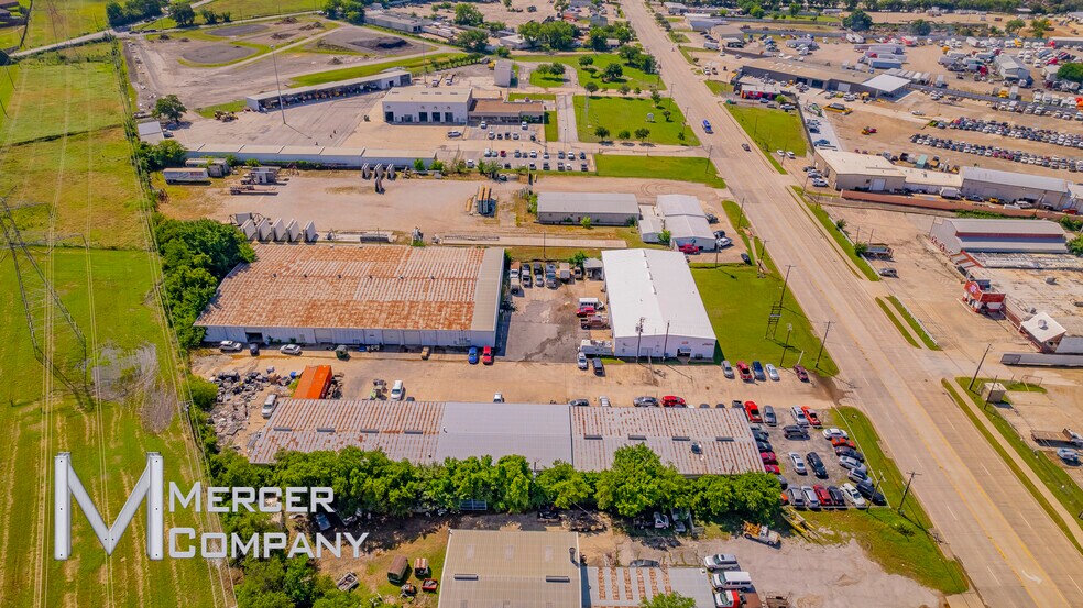 More Photos Of 1115-1117 E Kennedale Pky, Kennedale Industrial For Sale