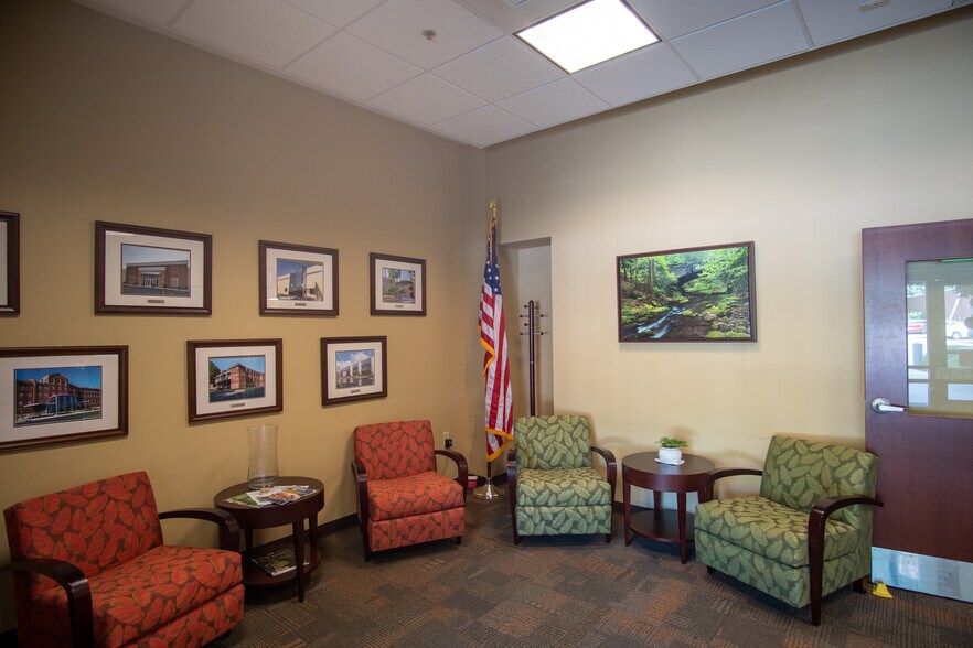 More Photos Of 128 Bingham Rd, Asheville Light Manufacturing For Sale