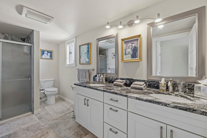 More Photos Of 101-107 S 1st St, La Conner Storefront For Sale