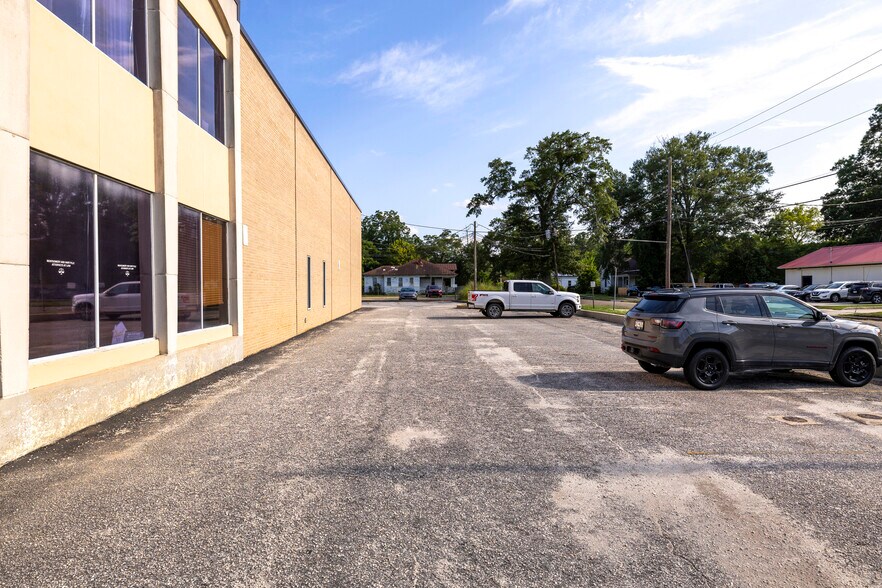 More Photos Of 410 W Liberty St, Sumter Office Residential For Sale