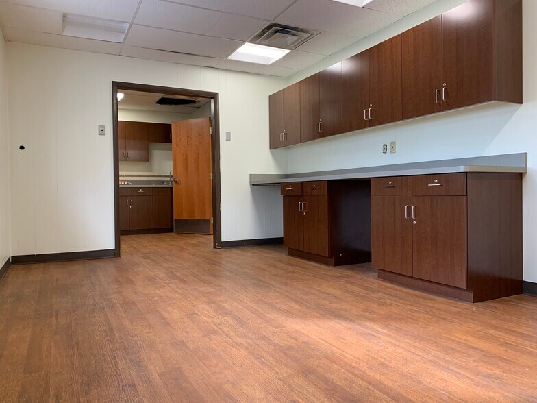 More Photos Of 239 E Brown St, East Stroudsburg Medical For Lease