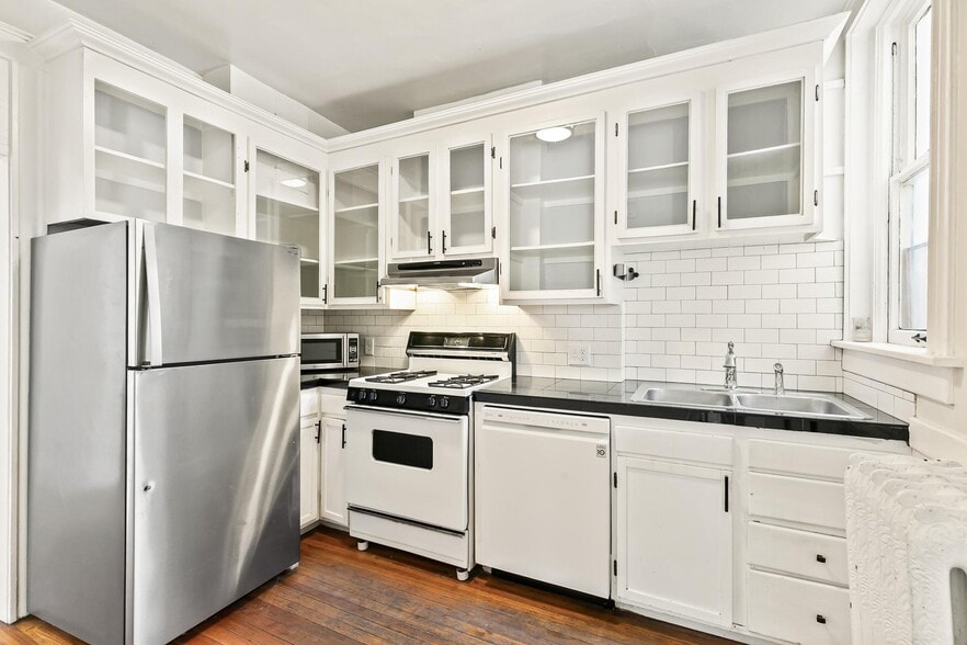 More Photos Of 1400 Detroit St, Denver Apartments For Sale
