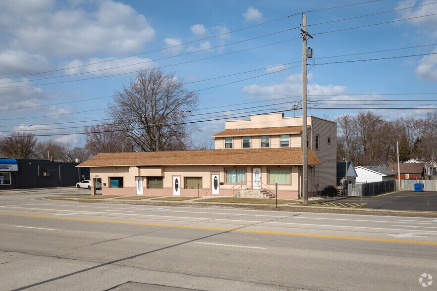 More Photos Of 4301-4307 Woodville Rd, Northwood Storefront Retail Office For Sale