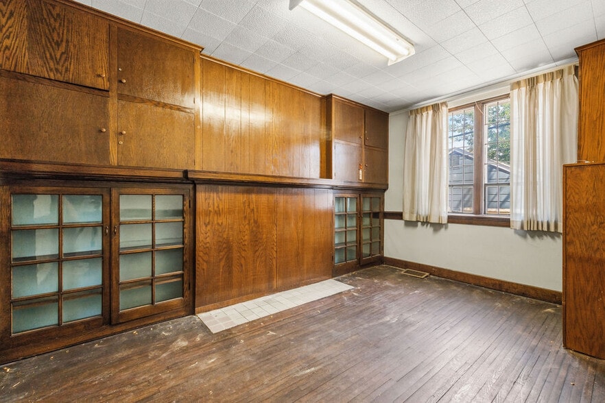 More Photos Of 366 E Tulane Rd, Columbus Religious Facility For Sale
