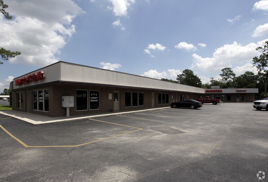 More Photos Of 26722-26734 I-45 Fwy N, Spring Freestanding For Lease