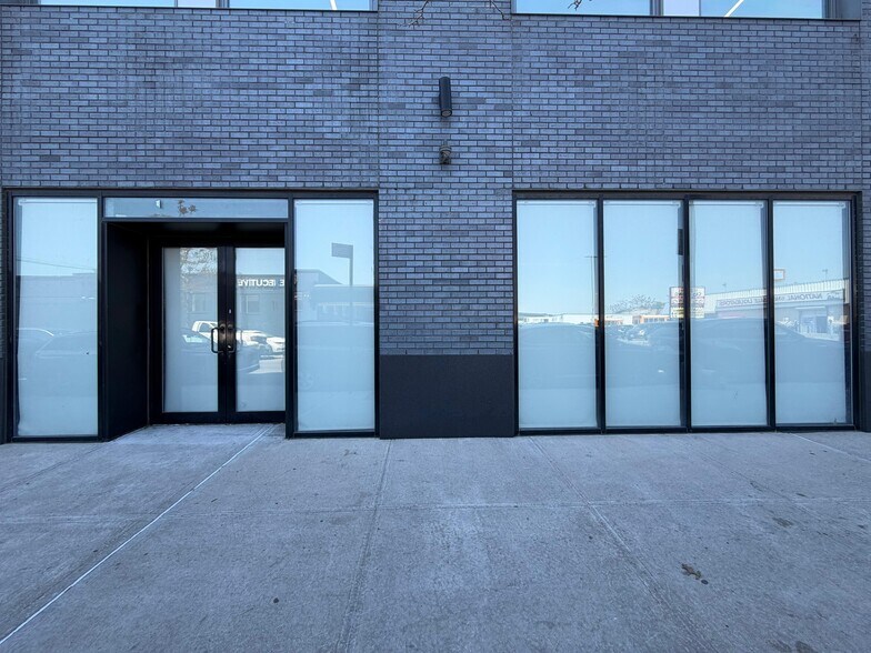 More Photos Of 2250 59th St, Brooklyn Office For Lease
