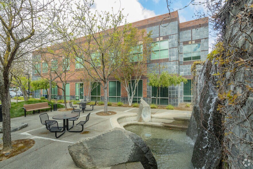 More Photos Of 2377 Gold Meadow Way, Gold River Unknown For Lease