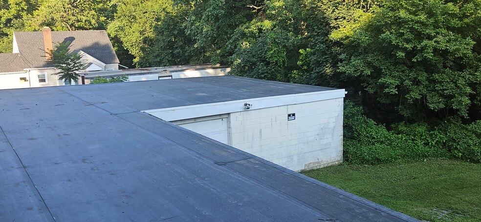 More Photos Of 9 E 44th St, Wilmington Office Residential For Sale