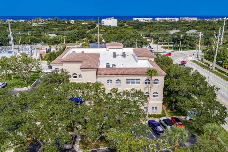 More Photos Of 1701 Highway A1A, Vero Beach Office For Lease