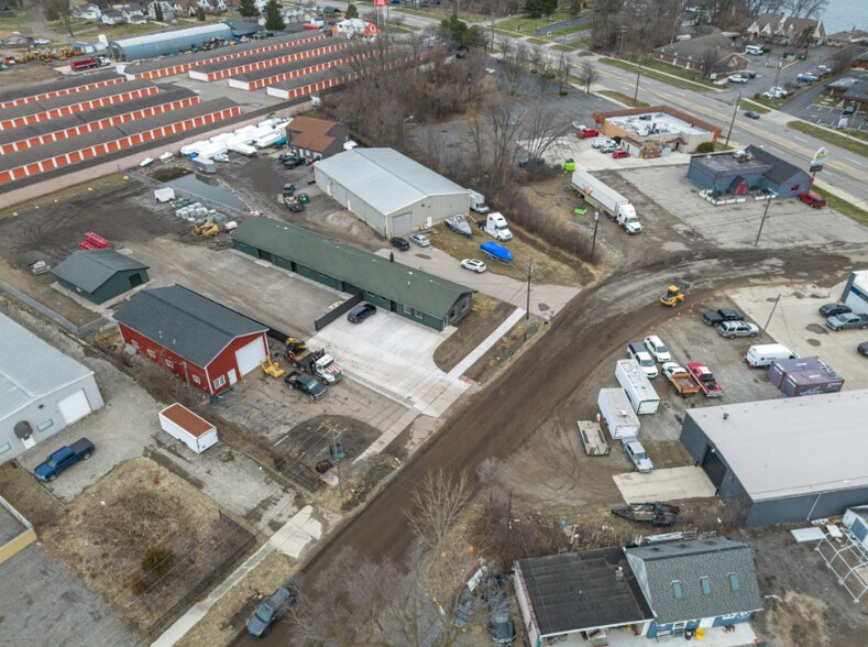 More Photos Of 2627 Williams Dr, Waterford Warehouse For Lease