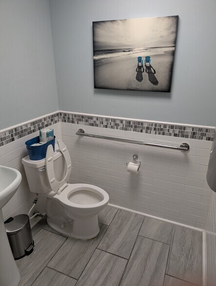 More Photos Of 10701 W Lincoln Ave, Milwaukee Coworking Space