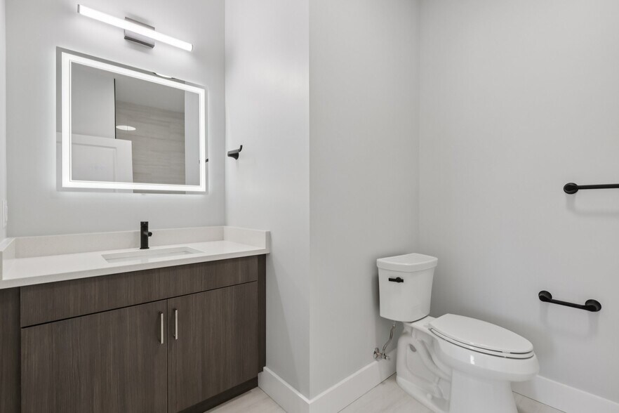 More Photos Of 34-40 Hudson St, Newark Apartments For Lease