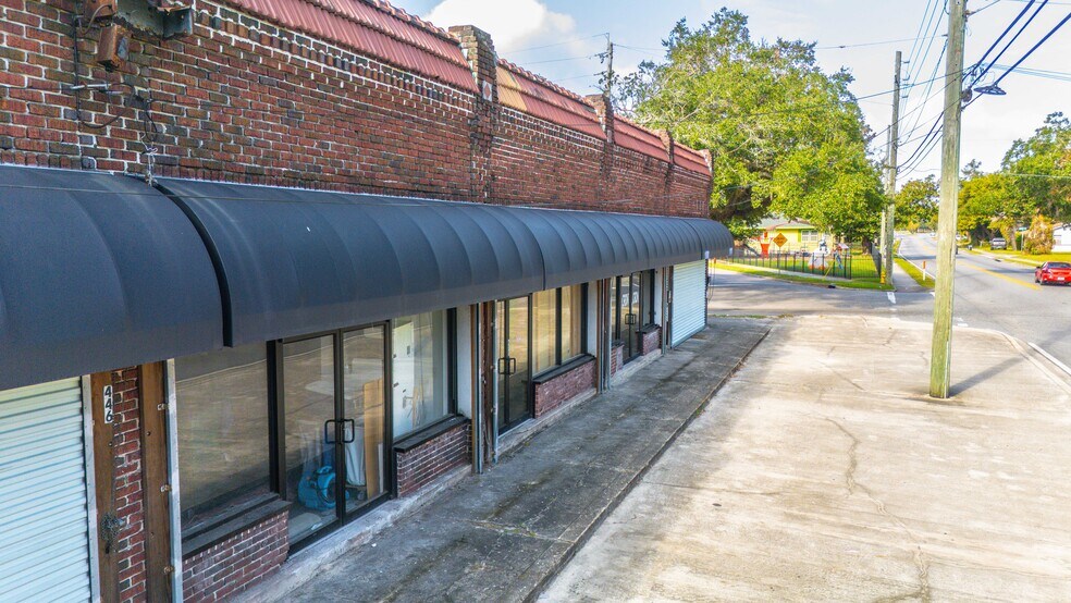 More Photos Of 446 Golfair Blvd, Jacksonville Storefront Retail Office For Sale