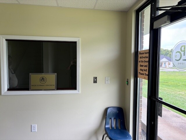 More Photos Of 899 Industrial Dr, Lewisburg Warehouse For Lease