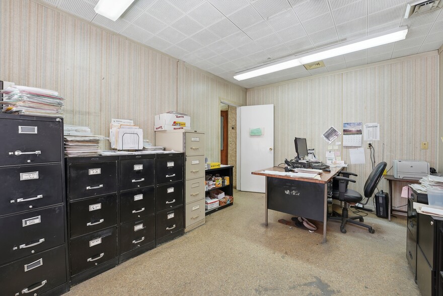More Photos Of 53 Batavia St, Springfield Industrial For Sale