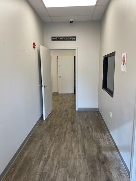 More Photos Of 1695 Bonnie Ln, Cordova Medical For Sale