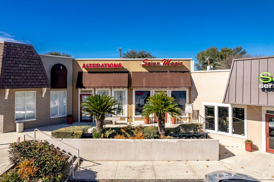 More Photos Of 6401-6487 Blanco Rd, San Antonio Unknown For Lease