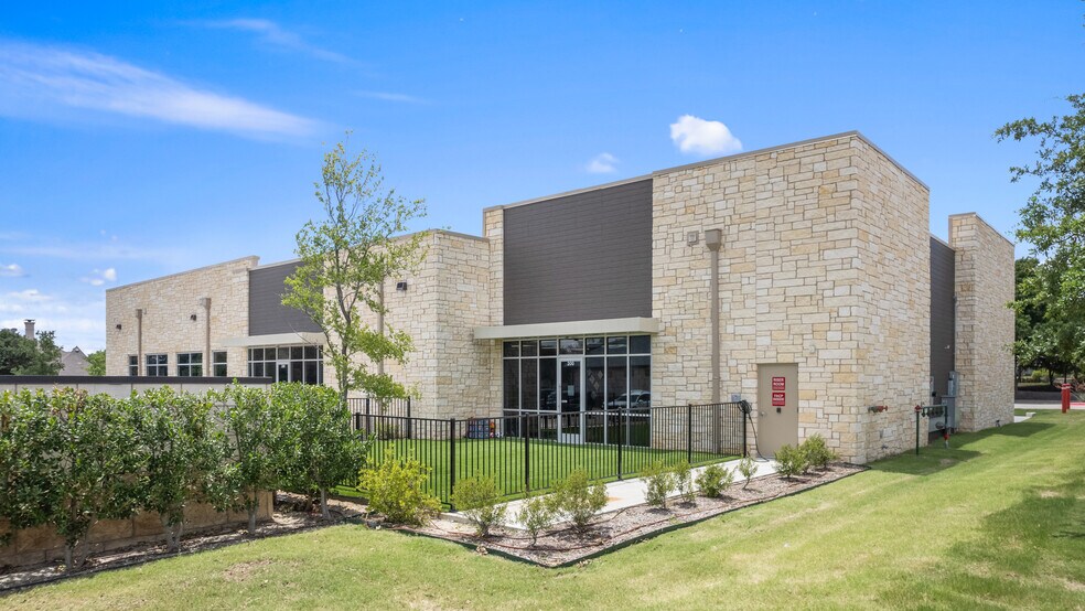 More Photos Of 3351 S Stonebridge Dr, McKinney Medical For Sale