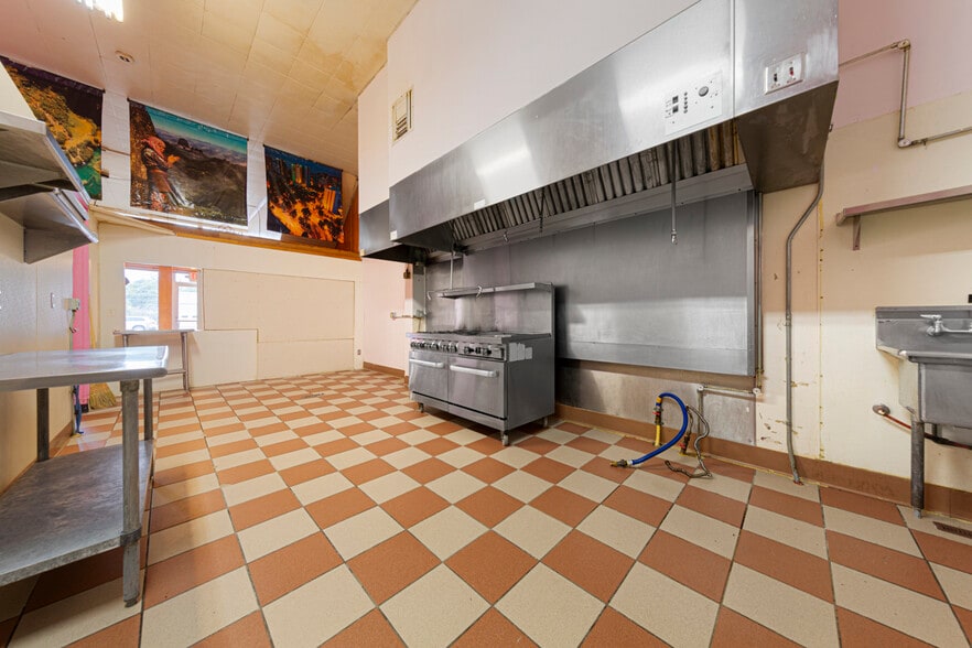 More Photos Of 508 Central Ave N, Faribault Storefront Retail Residential For Sale