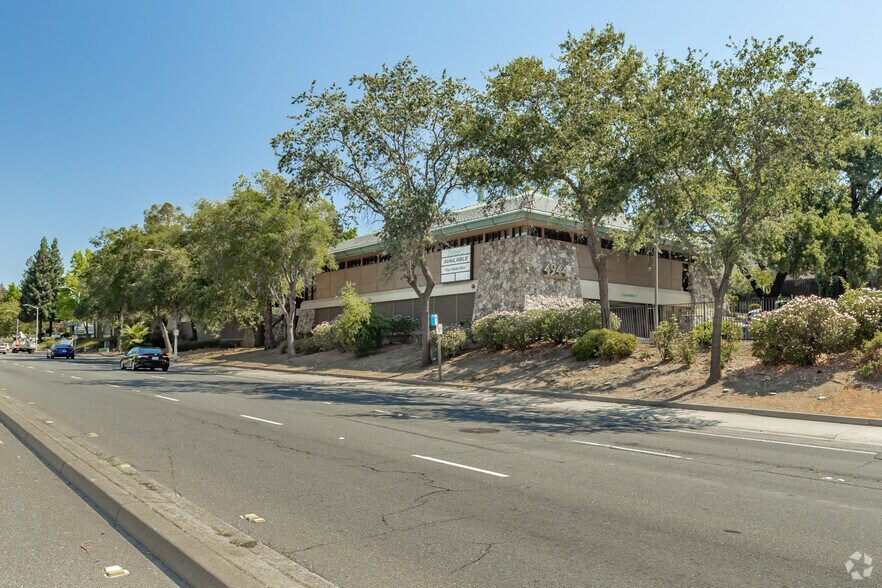 More Photos Of 4944 Sunrise Blvd, Fair Oaks Medical For Sale