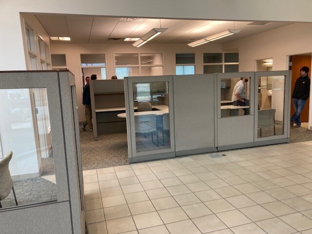 More Photos Of 1066 Harrison City Export Rd, Jeannette Bank For Sale