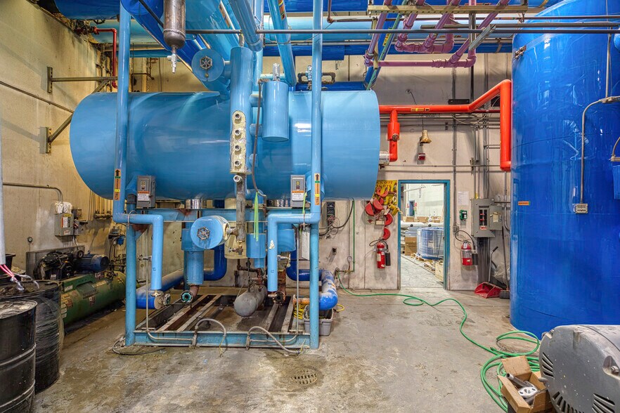 More Photos Of 3100 52nd Ave, Sacramento Refrigeration Cold Storage For Sale