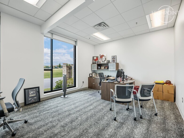 More Photos Of 100 Highpoint Park Way, Braselton Office For Sale