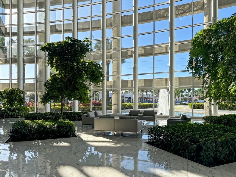 More Photos Of 2255 Glades Rd, Boca Raton Coworking Space