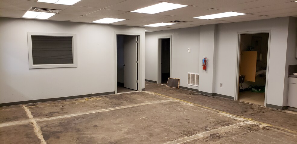 More Photos Of 1230 W 1st St, Granite City Industrial For Lease
