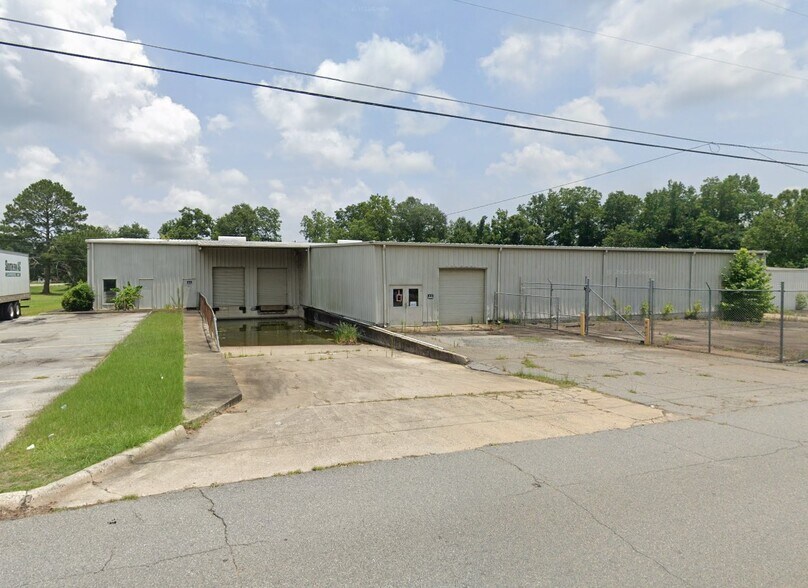 More Photos Of 902 E Union St, Vienna Land For Lease
