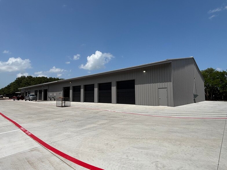 More Photos Of 721 FM 2933, McKinney Service For Lease