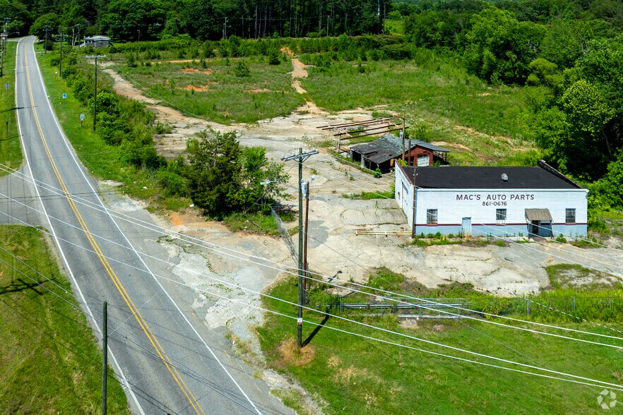 More Photos Of 3032 W Franklin Blvd, Gastonia Self Storage For Sale