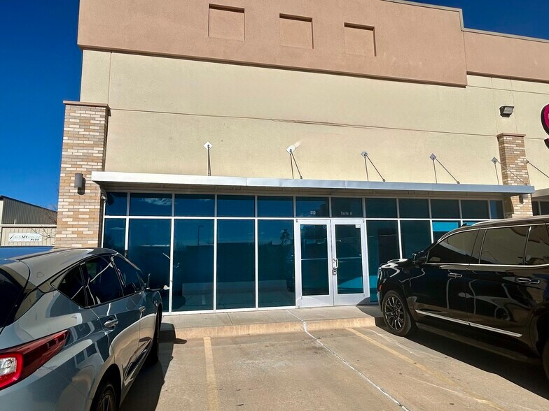 More Photos Of 510 S Telephone Rd, Moore General Retail For Lease