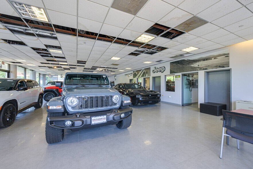 More Photos Of 691 County Road 39A, Southampton Auto Dealership For Lease