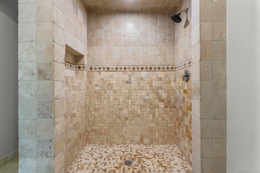 More Photos Of 286 Marlborough St, Portland Storefront Retail Residential For Sale