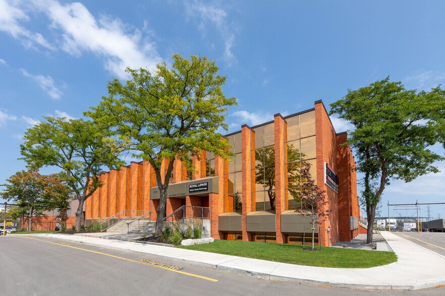 Primary Photo Of 1051 Tapscott Rd, Toronto Warehouse For Lease