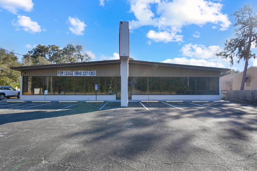 More Photos Of 5953 Roosevelt Blvd, Jacksonville Storefront Retail Office For Sale